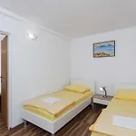 Djurkovic - Two-bedroom With Shared Terrace And Sea View * Mlini