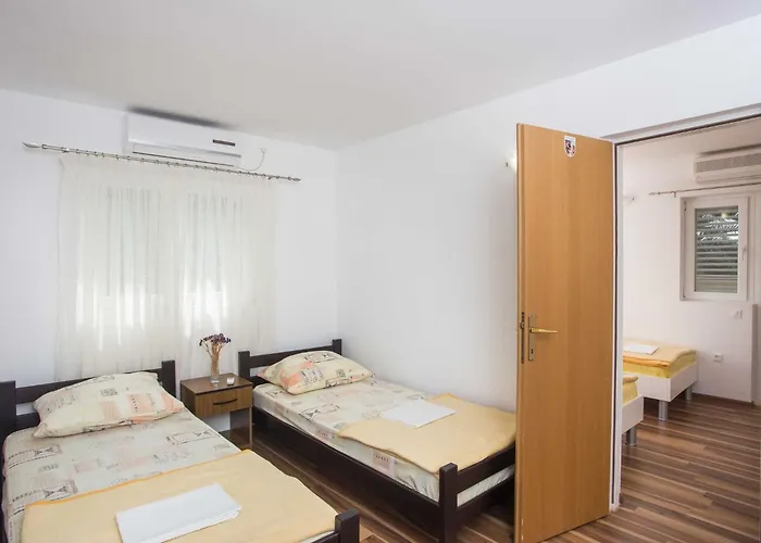 Djurkovic - Two-bedroom With Shared Terrace And Sea View Mlini