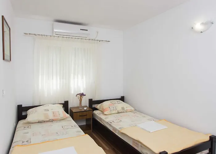 Djurkovic - Two-bedroom With Shared Terrace And Sea View Apartamento *