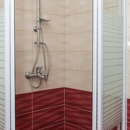 Djurkovic - Two-bedroom With Shared Terrace And Sea View *