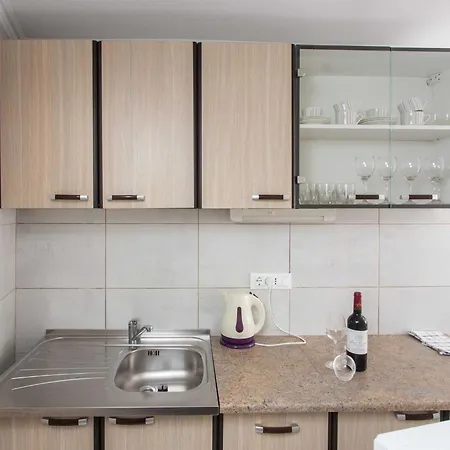 Djurkovic - Two-bedroom With Shared Terrace And Sea View