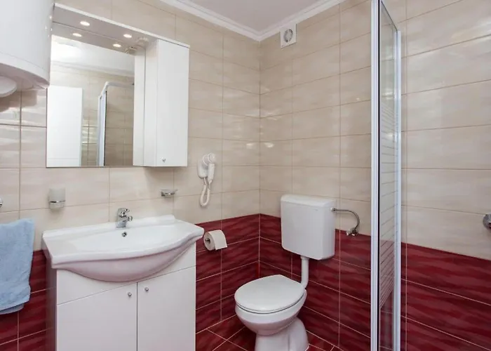 Djurkovic - Two-bedroom With Shared Terrace And Sea View 公寓