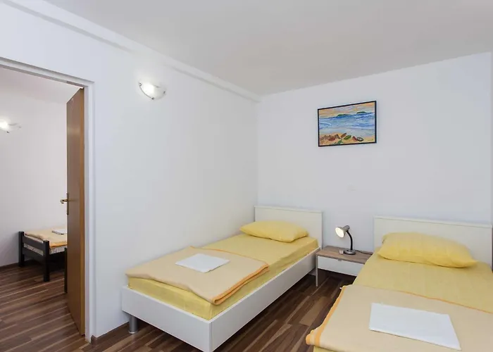 Djurkovic - Two-bedroom With Shared Terrace And Sea View * 米利尼