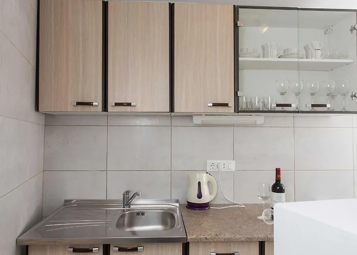 公寓 Djurkovic - Two-bedroom With Shared Terrace And Sea View